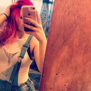 Meet your Posher, Ariana